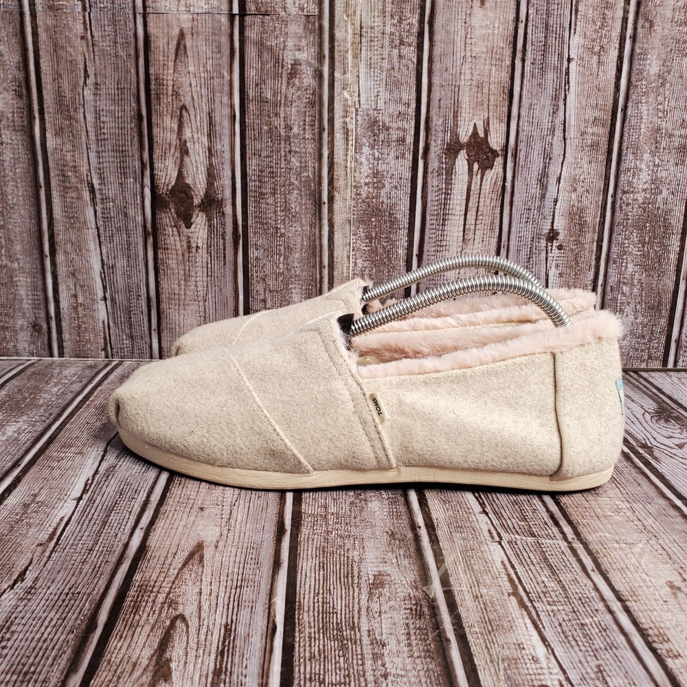 TOMS Women's Alpargata Fleece Faux Fur Slip On Cream Size 11 - Picture 2 of 13